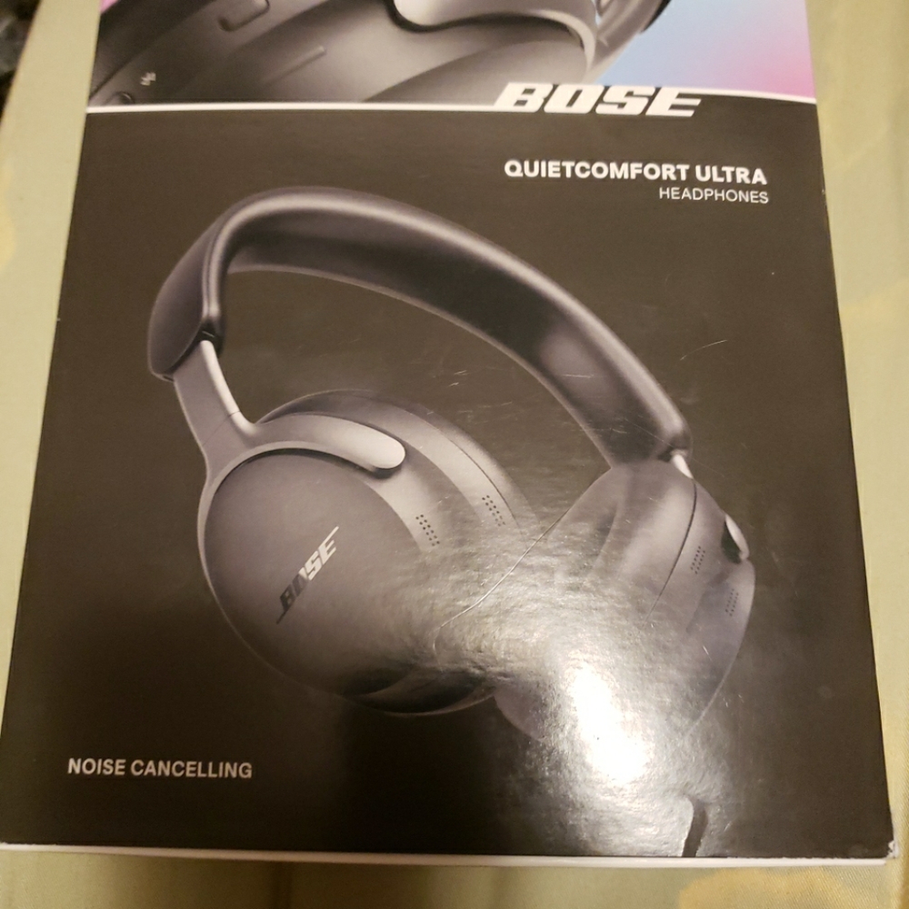 Bose quietcomfort ultra wireless headphones. Black. brand new in sealed box.